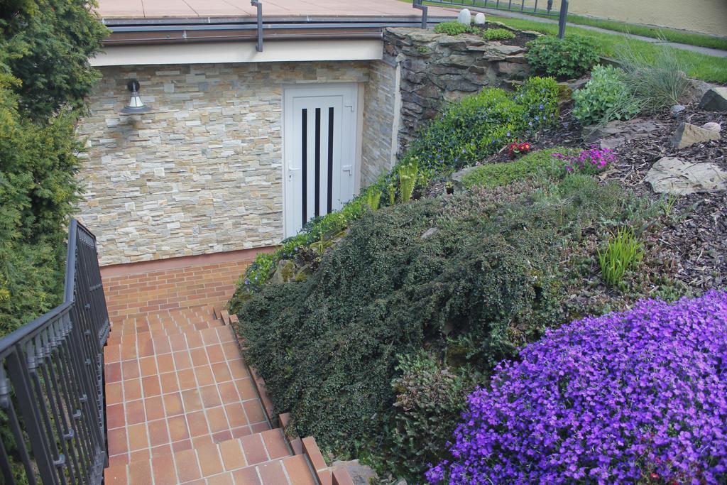 Dejvice Apartment *